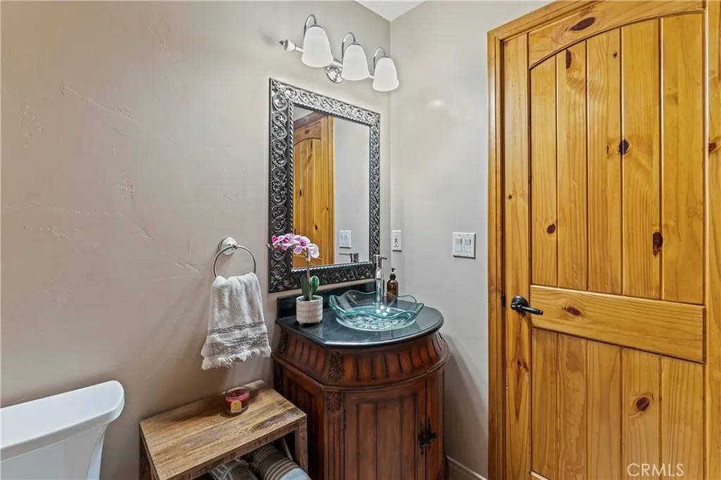 Lake Arrowhead, CA 92352,1276 Kodiak Drive