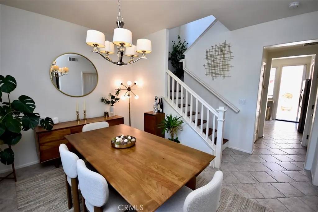 Irvine, CA 92602,105 Waterman #152