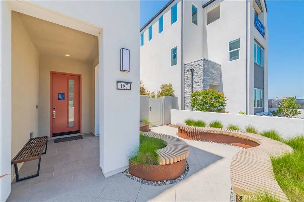 Irvine, CA 92618,187 sawbuck