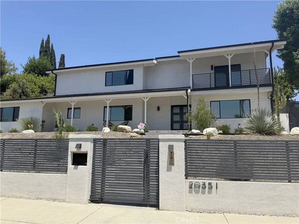 Woodland Hills, CA 91364,20351 Alerion Place