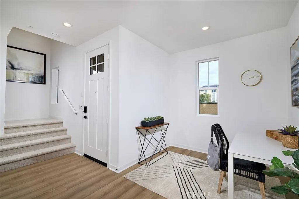 Eastvale, CA 92880,6052 Fairfax Drive