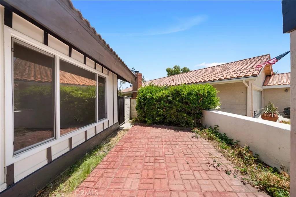 Lake Forest, CA 92630,24311 Peacock St