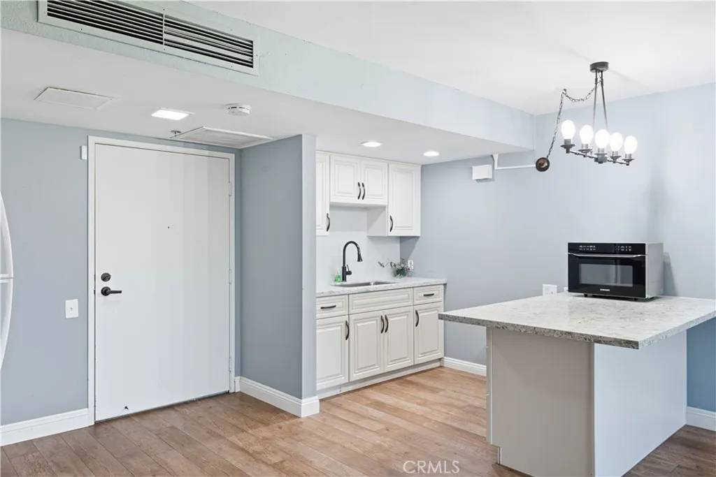 Laguna Woods, CA 92637,24055 W Paseo Del Lago #962