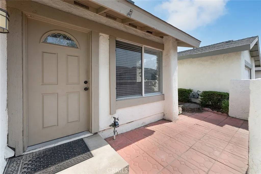 Yorba Linda, CA 92886,19961 Wrightwood Court #26
