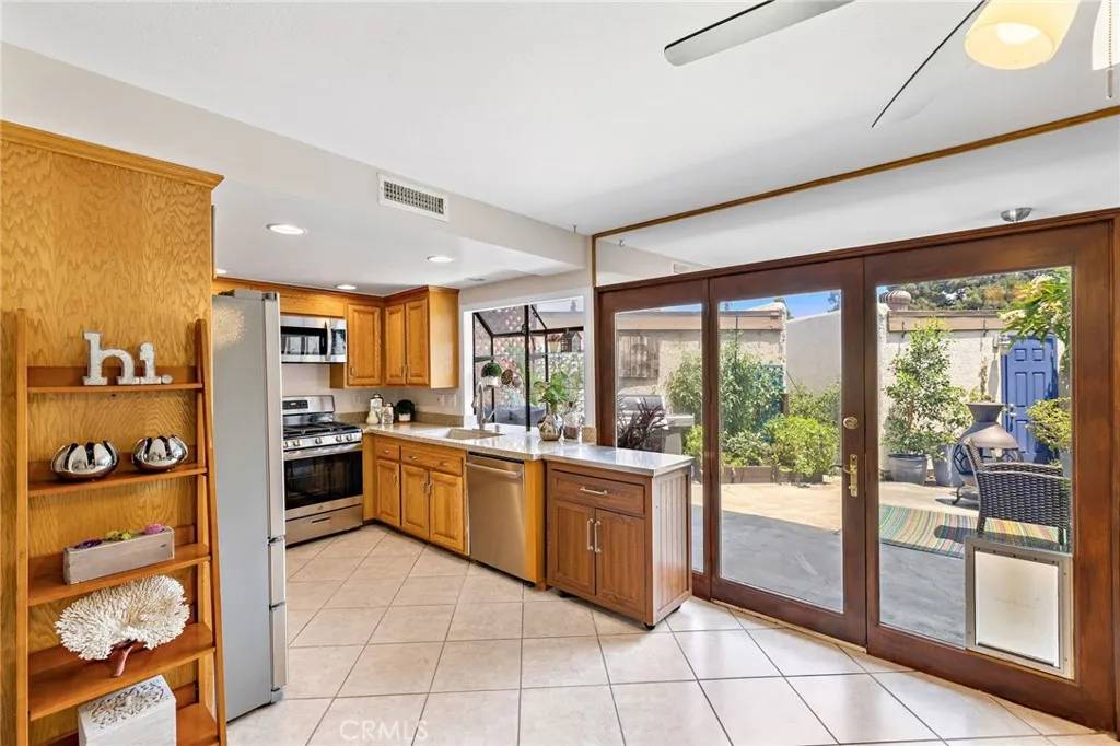 Orange, CA 92865,2870 N Cottonwood St, Unit 2