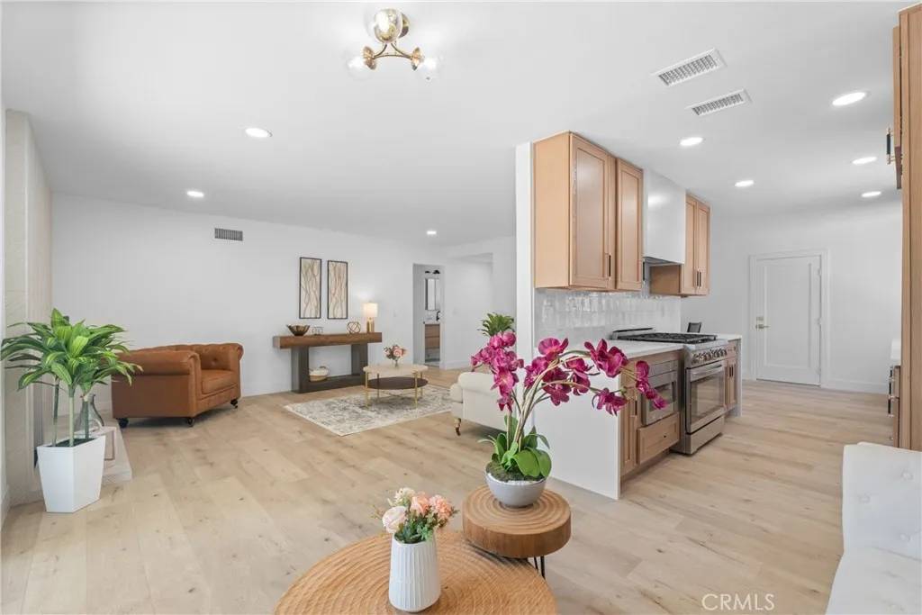 Garden Grove, CA 92845,6611 Pickett Avenue
