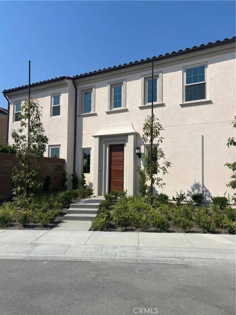 Irvine, CA 92618,237 Canterbury