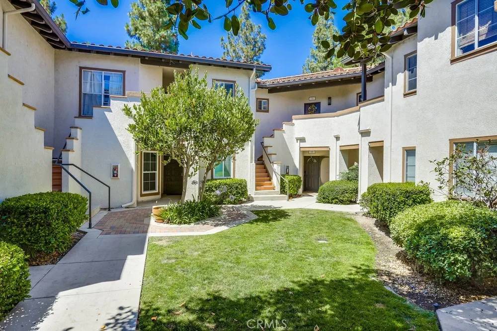 Rancho Santa Margarita, CA 92688,67 Via Pausa