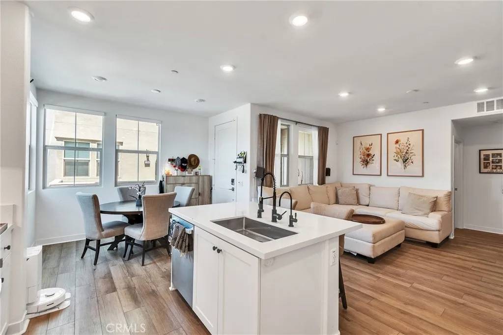 Rancho Mission Viejo, CA 92675,1200 Lasso #105