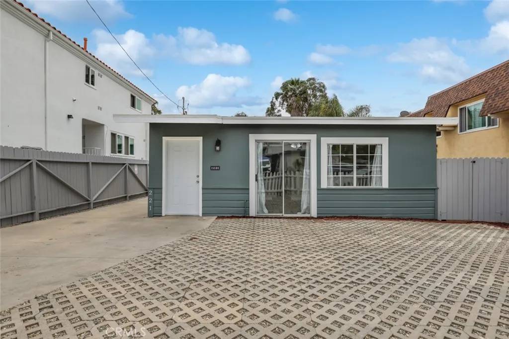 San Clemente, CA 92672,221 Avenida Monterey