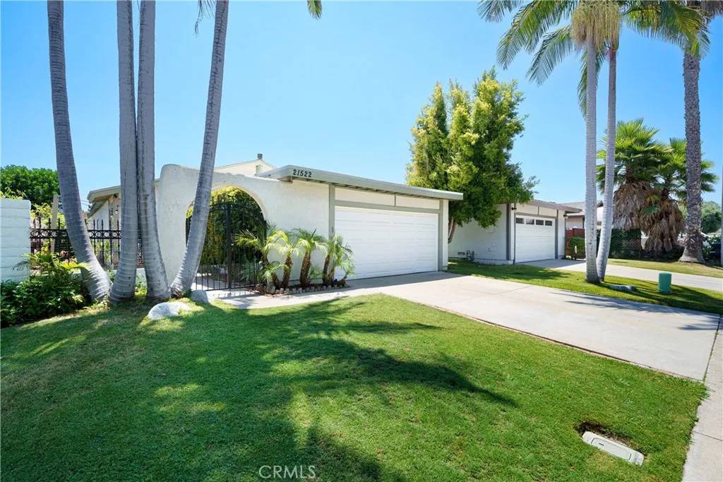 Mission Viejo, CA 92691,21522 Pedroso
