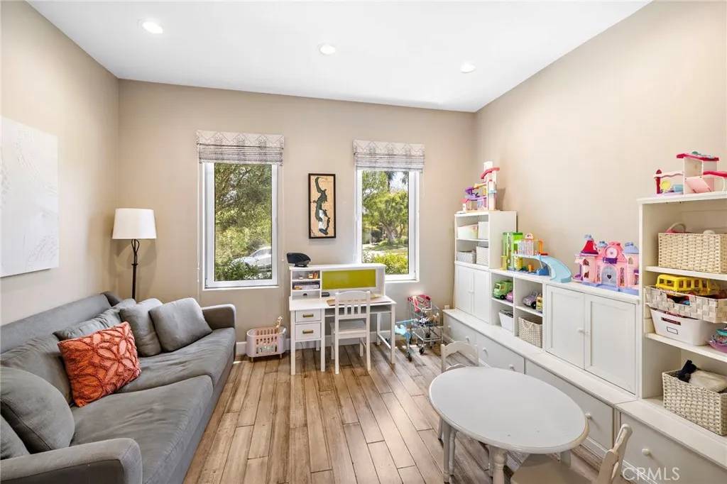 San Clemente, CA 92673,18 Via Belleza