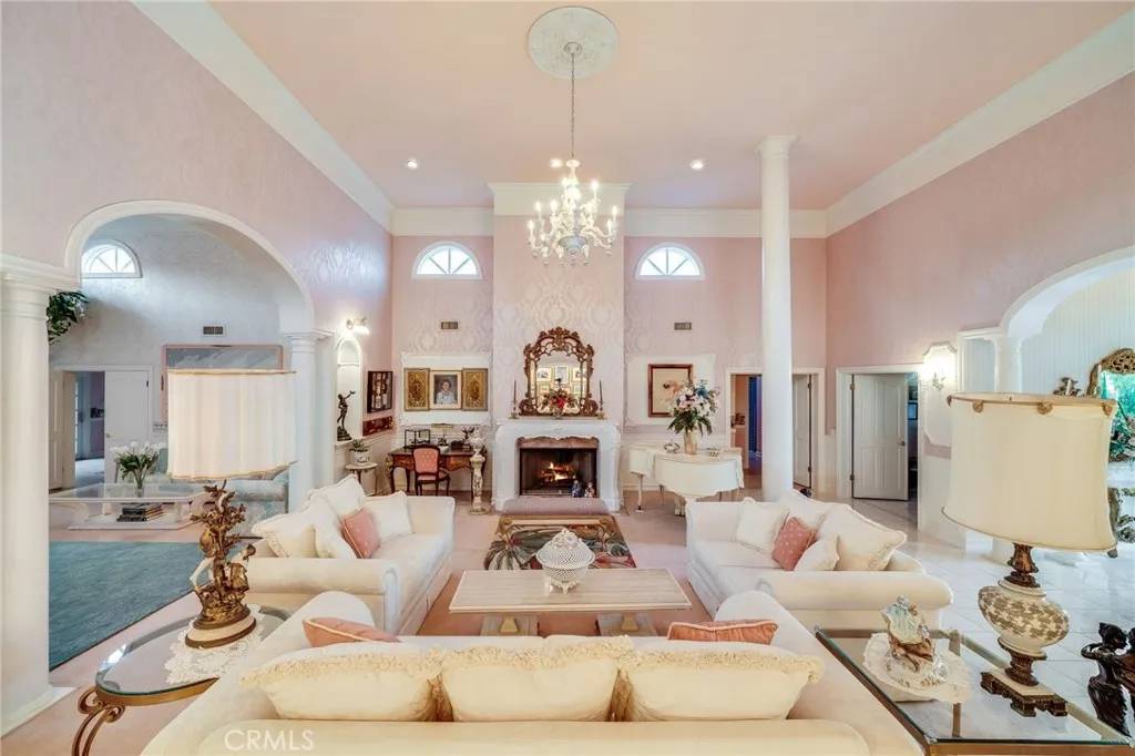 Laguna Hills, CA 92653,25731 Dillon Road