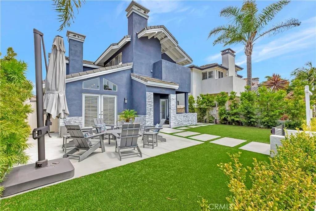 Huntington Beach, CA 92648,1916 Pine Street