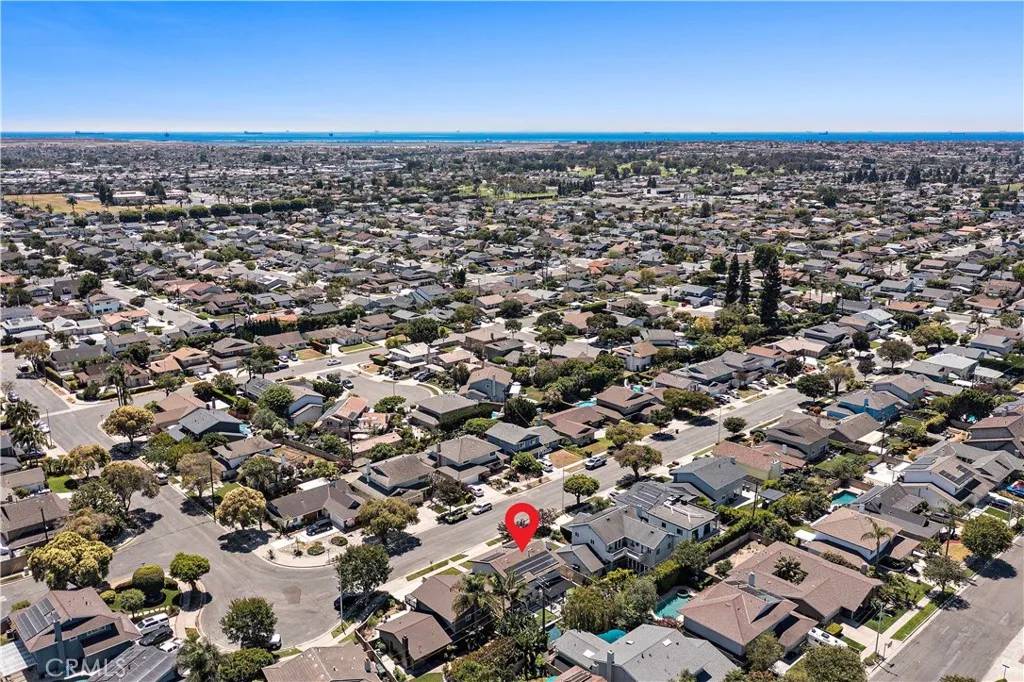 Huntington Beach, CA 92647,6431 Reubens Drive