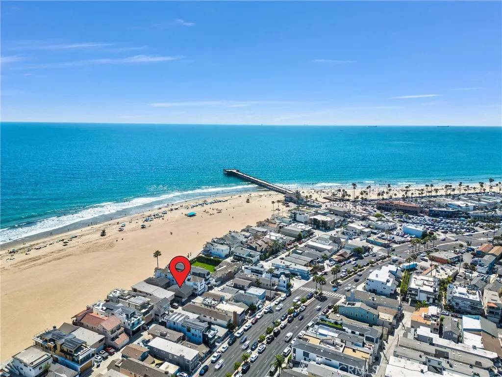 Newport Beach, CA 92663,1816 W Oceanfront