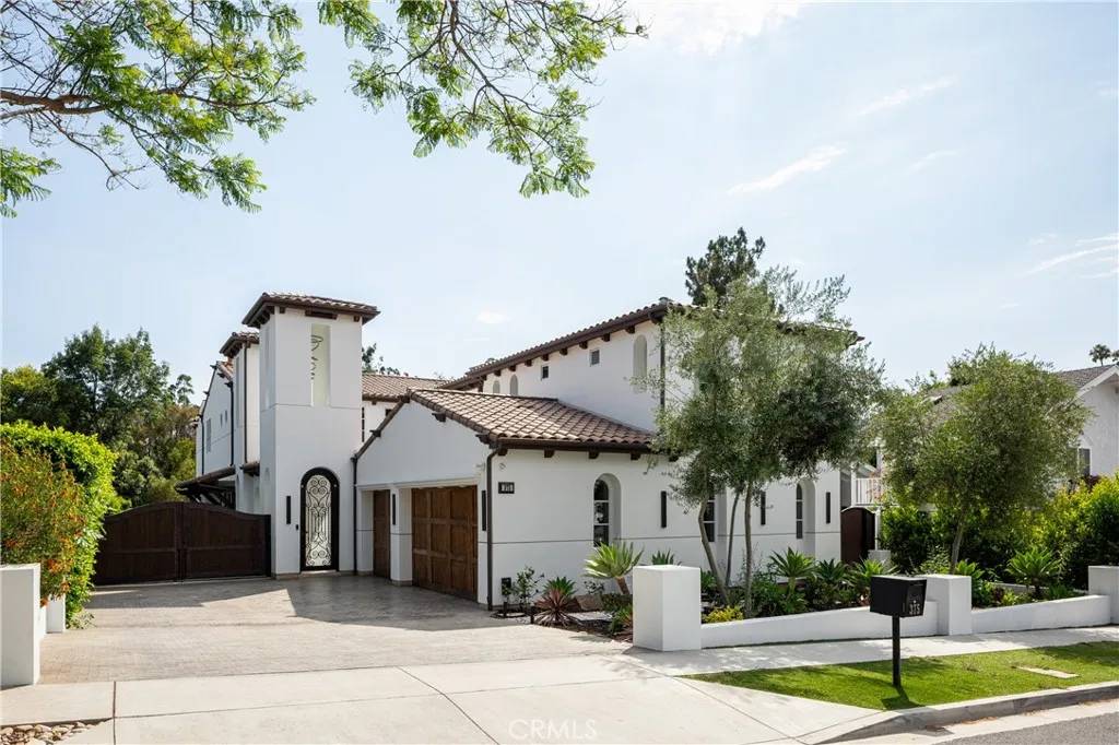 Newport Beach, CA 92660,375 Santa Isabel Avenue