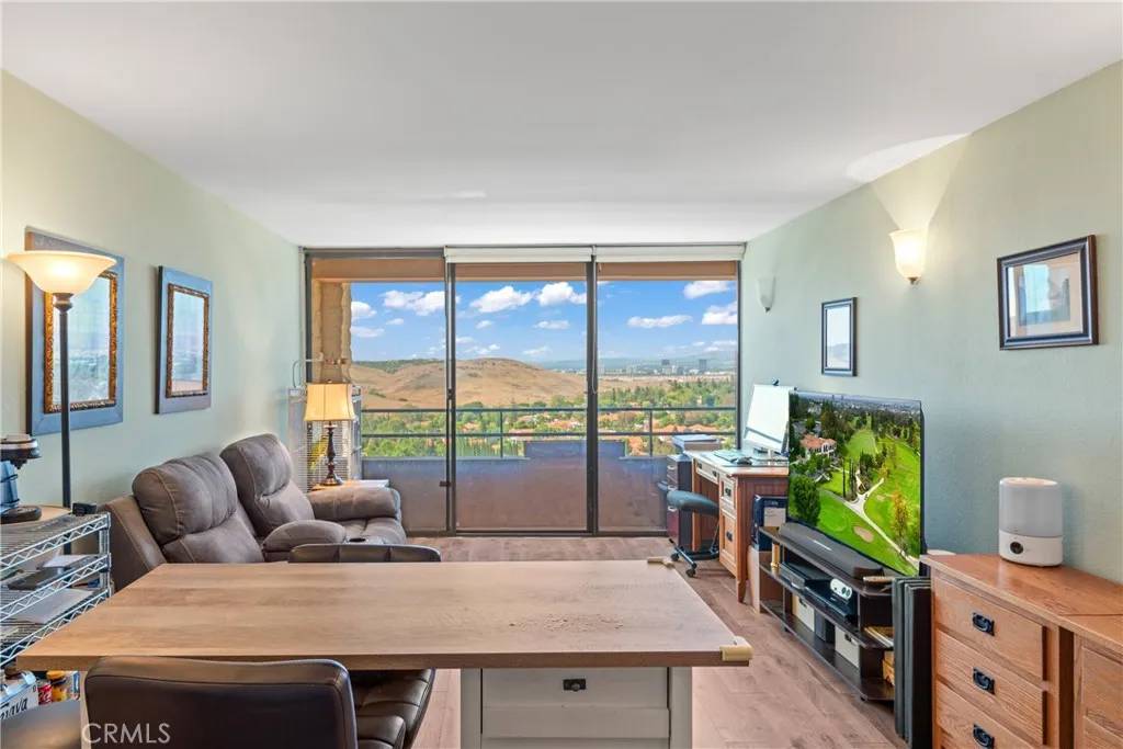 Laguna Woods, CA 92637,24055 W Paseo Del Lago #901