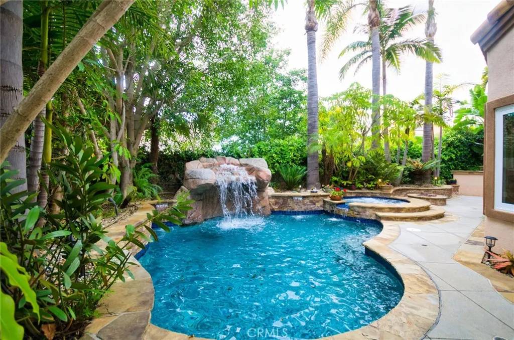 Laguna Hills, CA 92653,26821 Moore Oaks Road