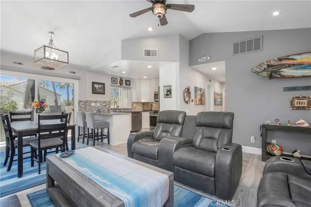 Laguna Niguel, CA 92677,37 Fleurance Street