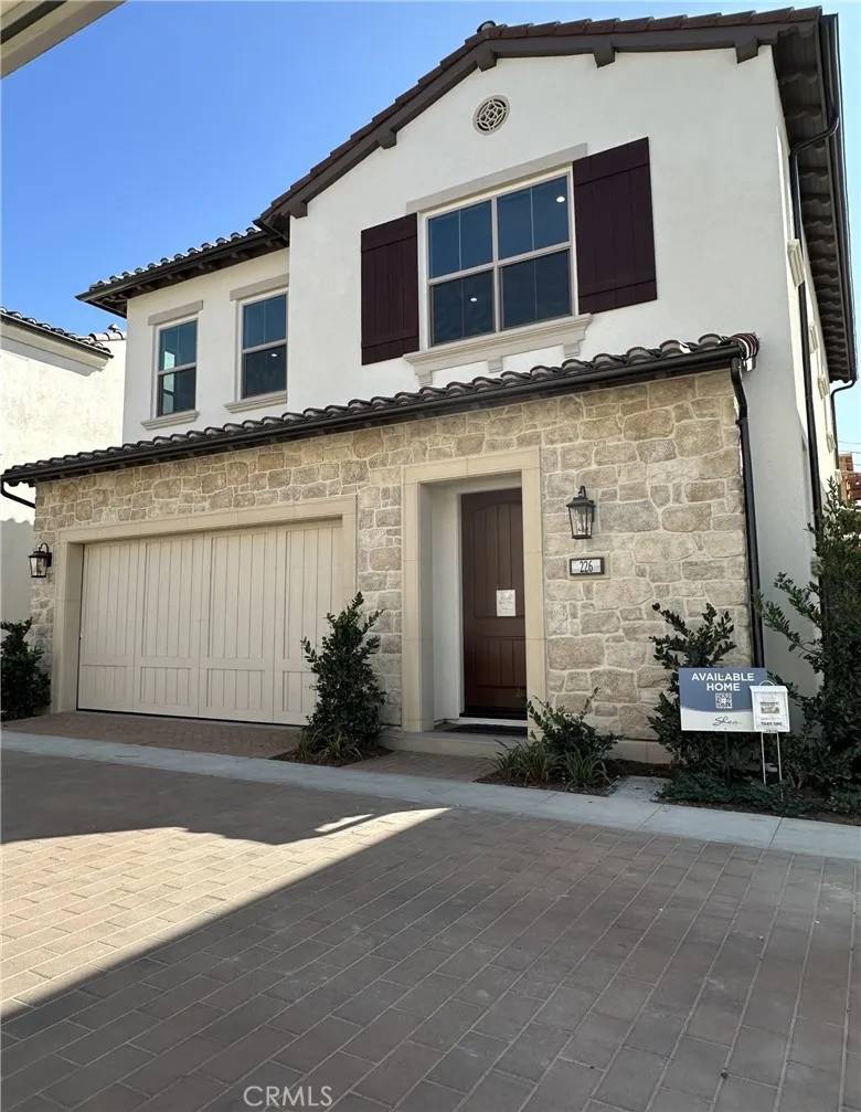 Irvine, CA 92618,226 Maricopa