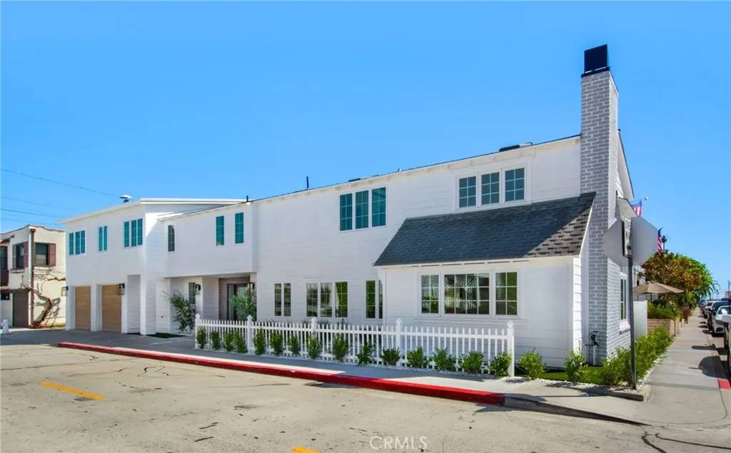 Newport Beach, CA 92662,1103 Balboa Avenue