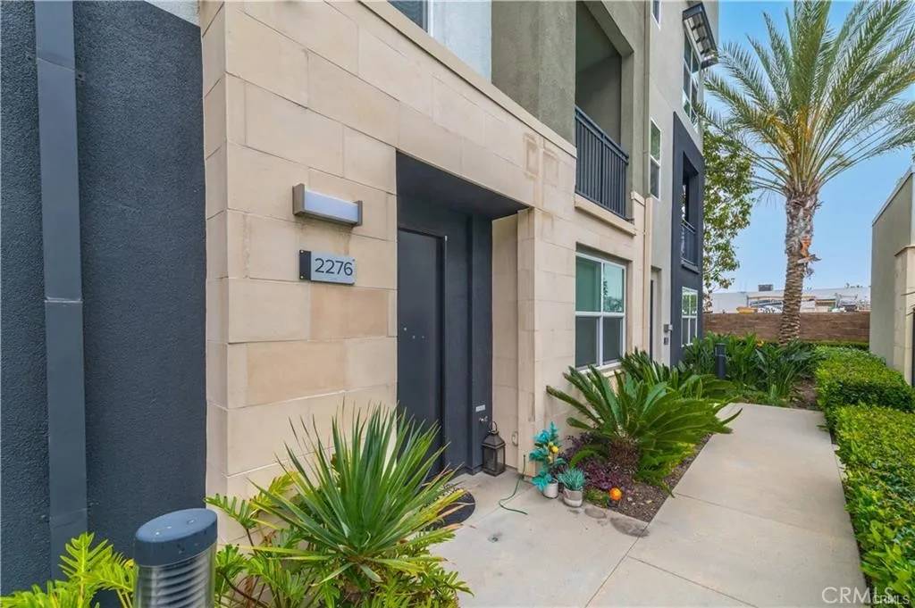Irvine, CA 92614,2276 Synergy