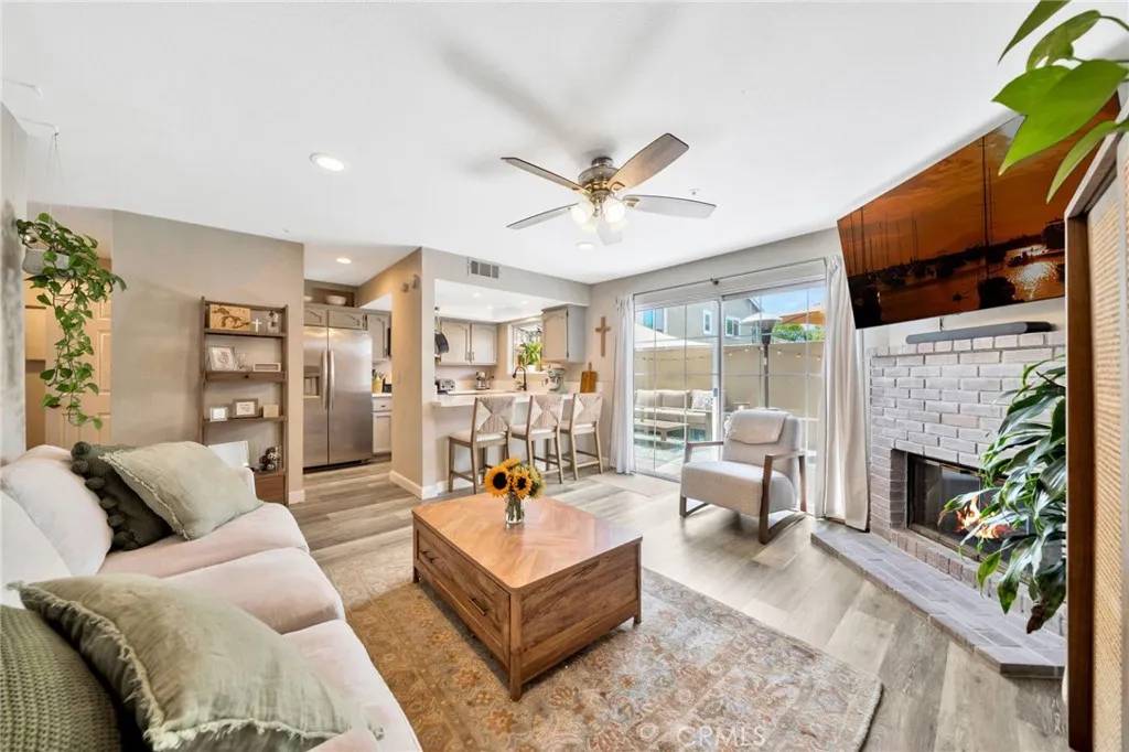 Huntington Beach, CA 92647,17601 Newland Street #D