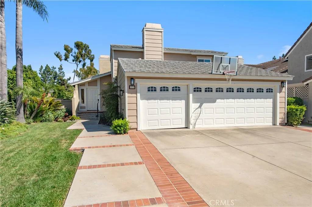 Irvine, CA 92604,22 Hawkridge