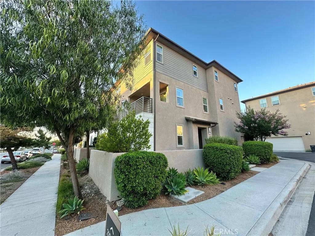 Irvine, CA 92618,210 Keeper