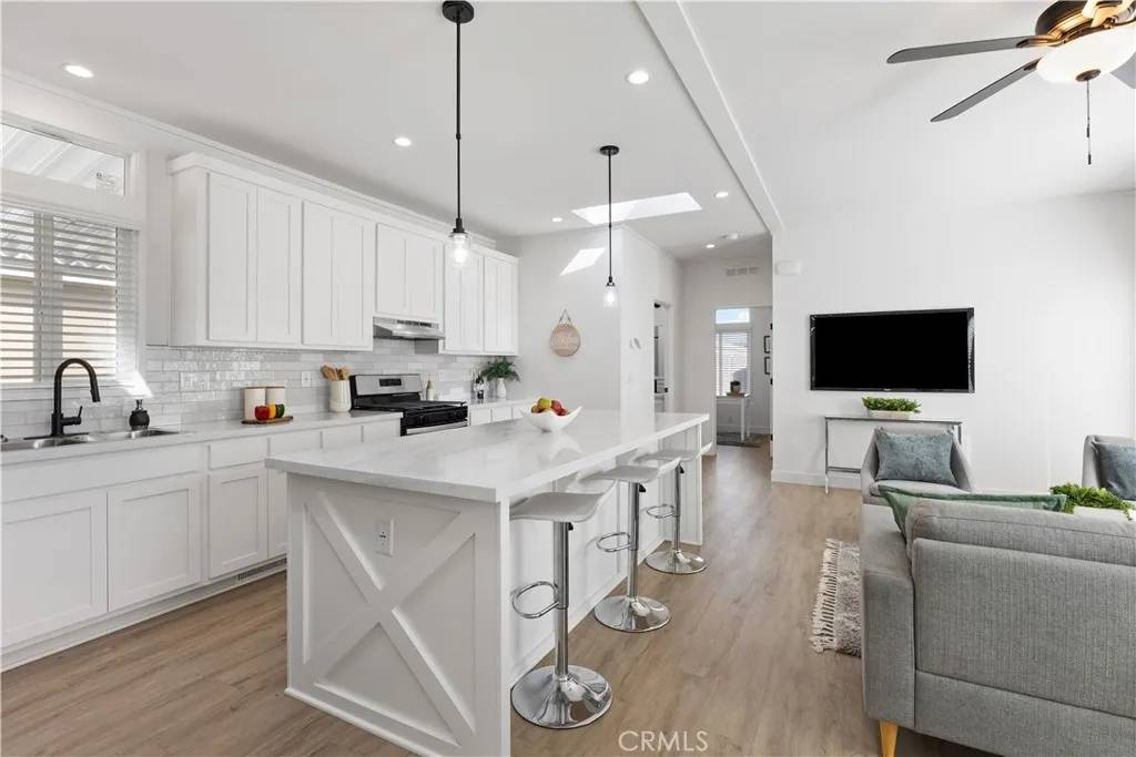 Westminster, CA 92683,15621 Beach Blvd. #19 #19