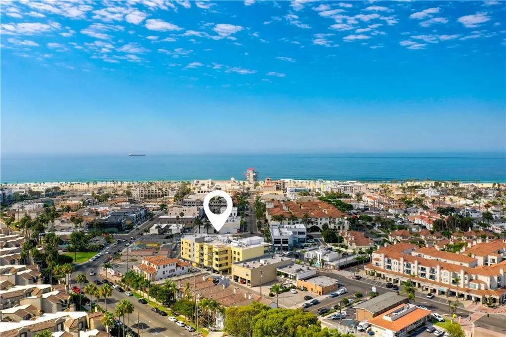 Huntington Beach, CA 92648,414 Main #230