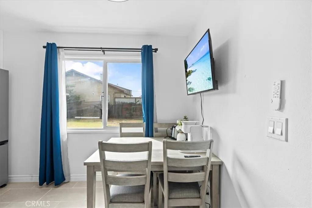 Tustin, CA 92780,1099 Bonita Street #2