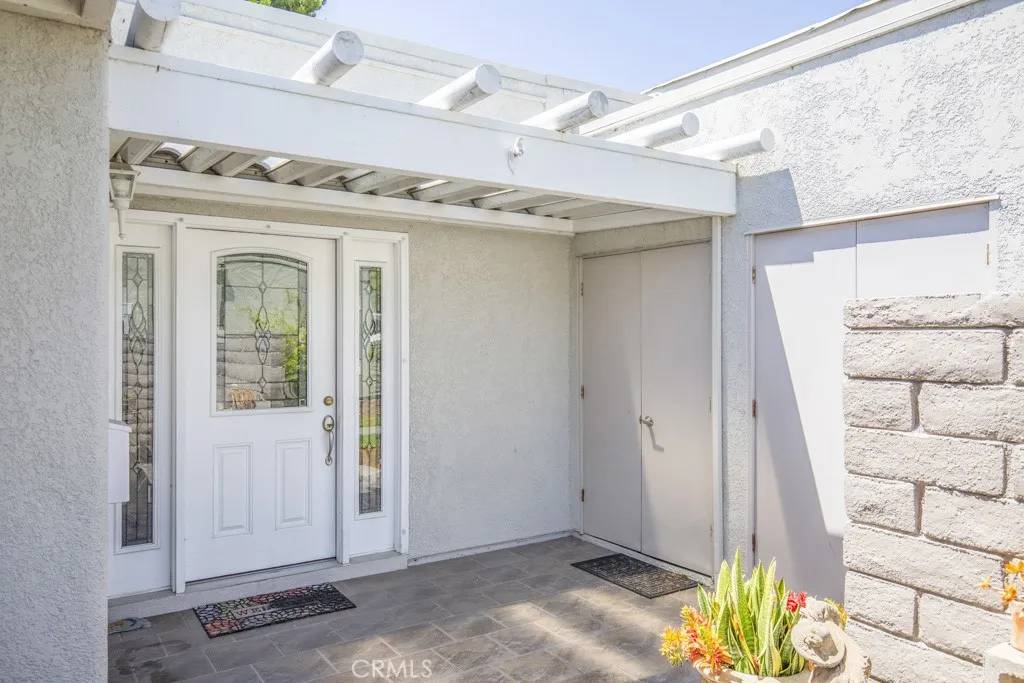 Laguna Woods, CA 92637,2372 Via Mariposa West #B