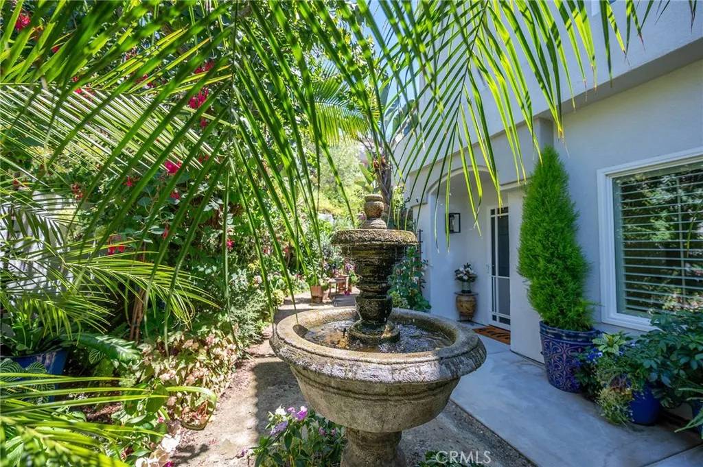 Laguna Niguel, CA 92677,25068 El Carrizo