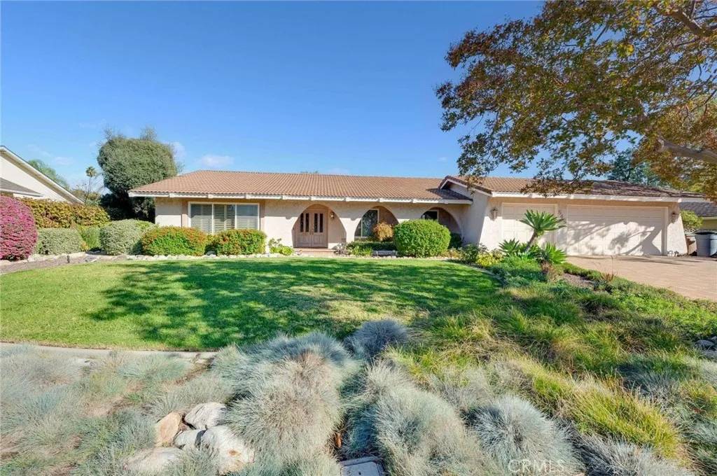 Claremont, CA 91711,545 Redlands Avenue