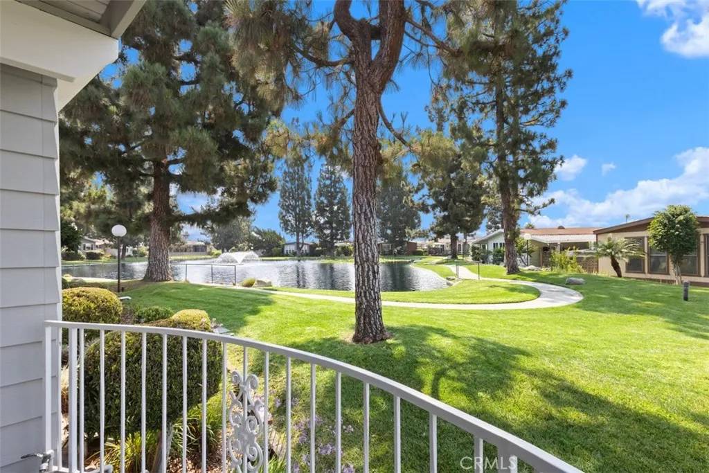 La Mirada, CA 90638,14000 Lake View Dr