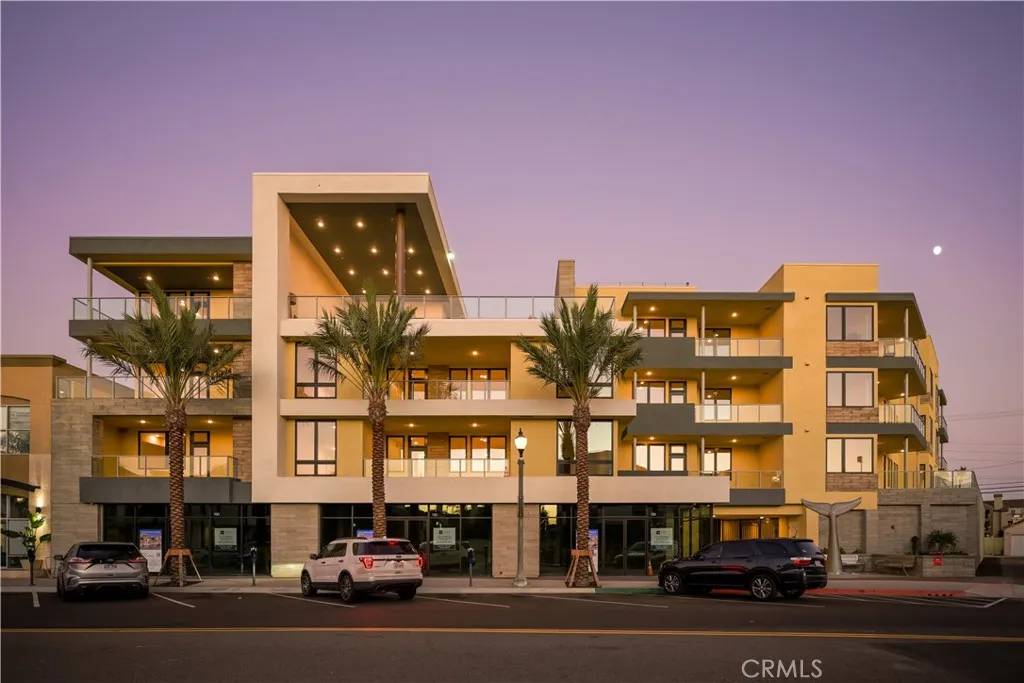 Huntington Beach, CA 92648,414 Main #400