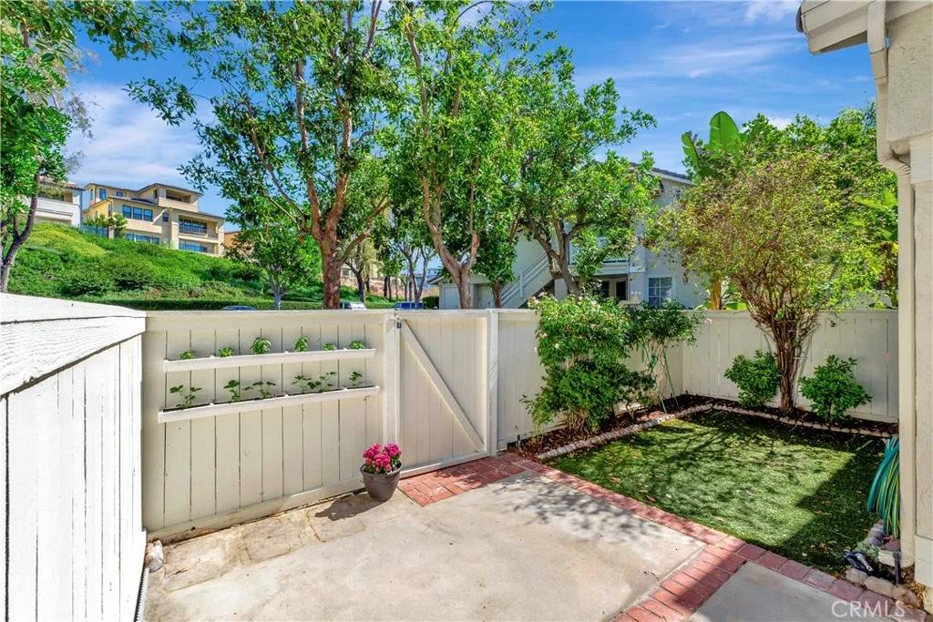 Lake Forest, CA 92630,25441 Yountville #48