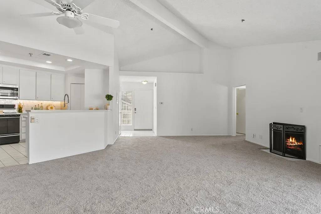 Garden Grove, CA 92843,10371 Garden Grove Boulevard #20