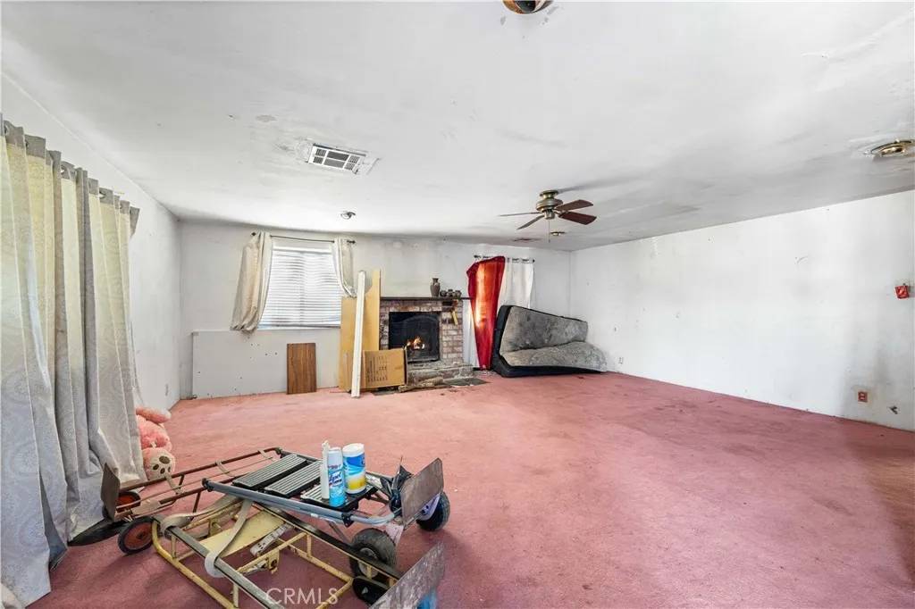 Lancaster, CA 93536,7635 W Avenue G