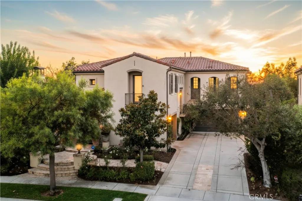 Irvine, CA 92603,23 Castlerock