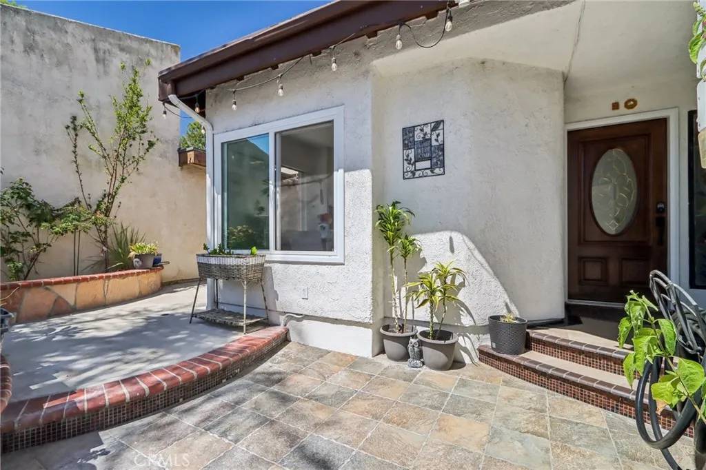 Placentia, CA 92870,1171 Curie Lane