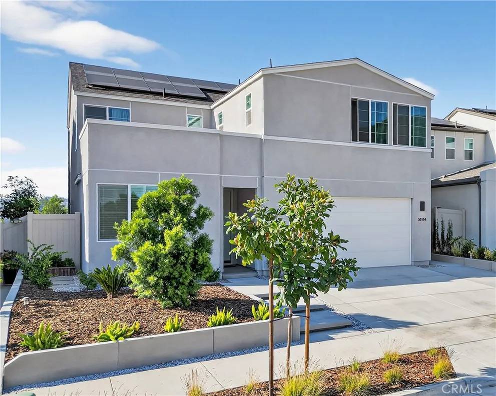 Fallbrook, CA 92028,35164 Bergamot Cove