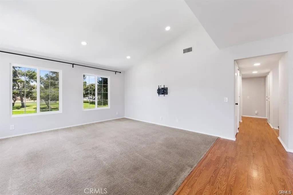 Irvine, CA 92614,115 Greenfield #112