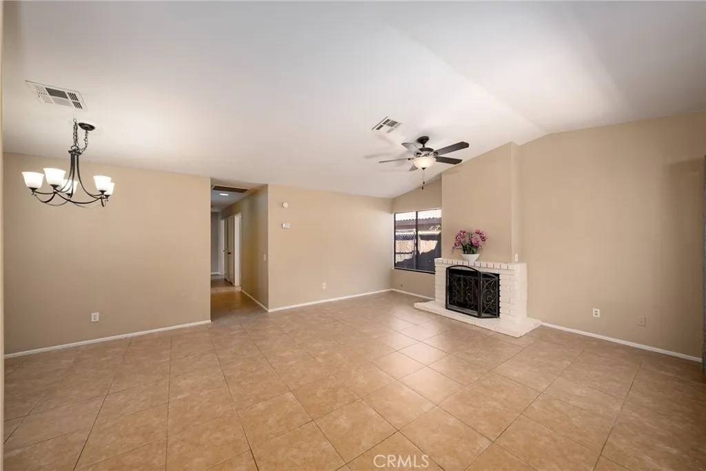 La Quinta, CA 92253,52851 Avenida Herrera
