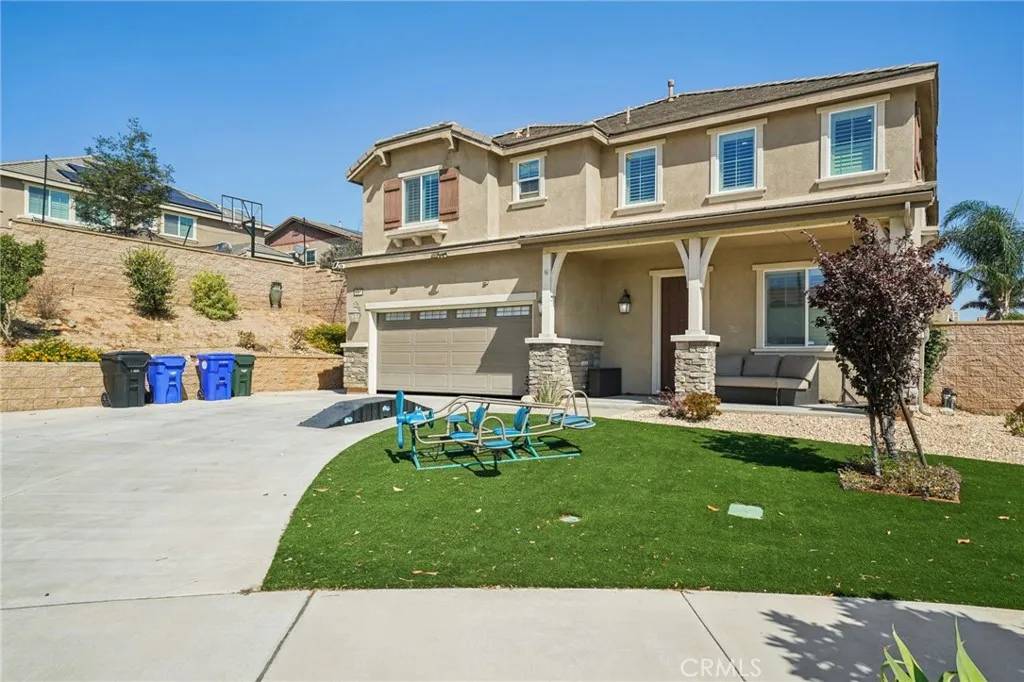 Fontana, CA 92336,5365 Pine Leaf Avenue