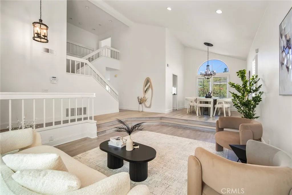 Mission Viejo, CA 92692,26732 Trasmiras