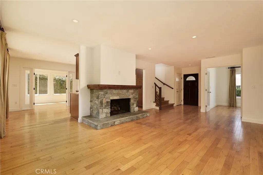 Huntington Beach, CA 92649,17042 Twain Lane