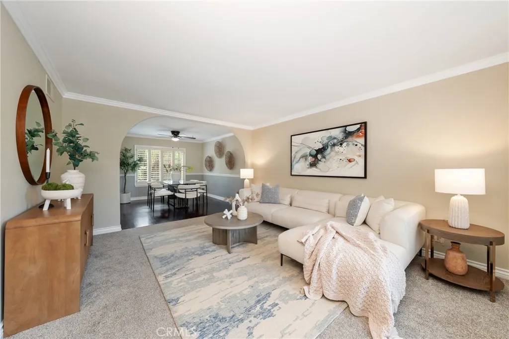 Yorba Linda, CA 92886,21590 Via Pepita